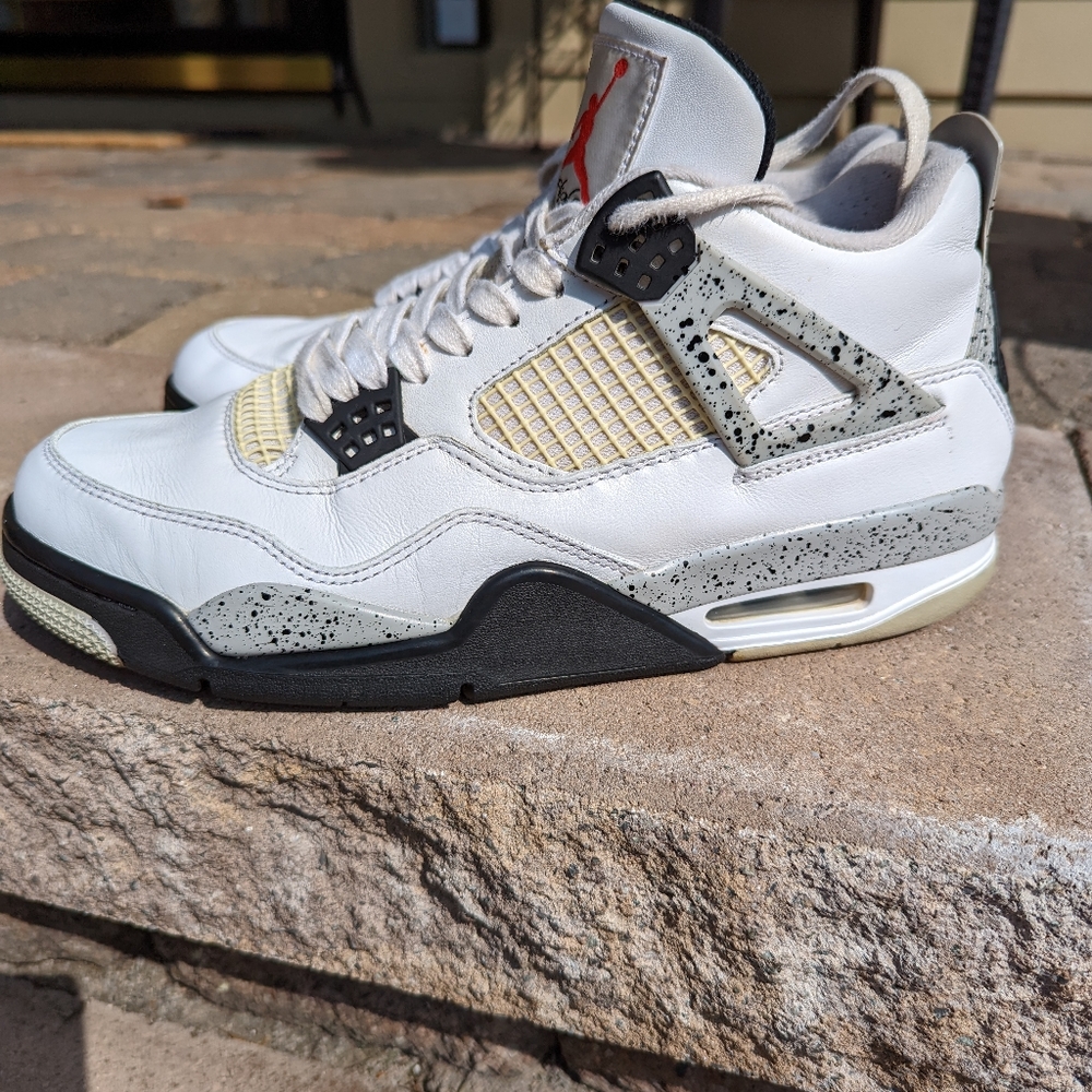 Jordan 4 Cement